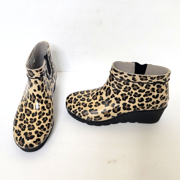 SPERRY CHOOKA WATERPROOF WEDGE CHEETAH PRINT RAIN ANKLE BOOT SIZE 8 - Picture 1 of 12